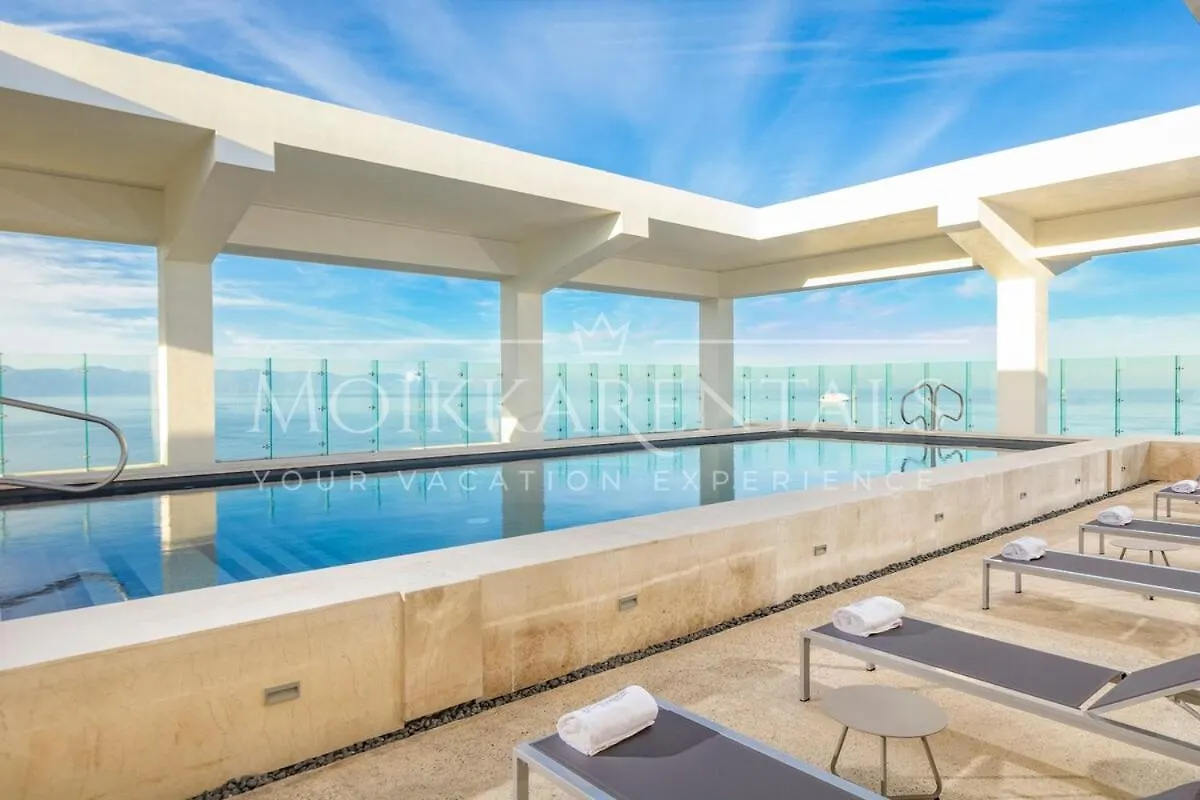 Stunning View Oceanfront Condo Puerto Vallarta Lejlighed